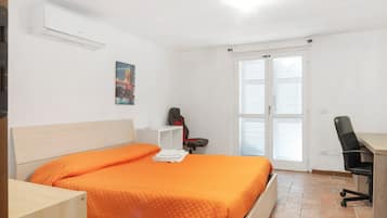 3 quartos, escrivaninha, ferros/tábuas de passar roupa, Wi-Fi