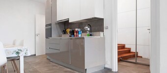 Villa 'Il Gelsomino' with Mountain View, Private Terrace and Wi-Fi