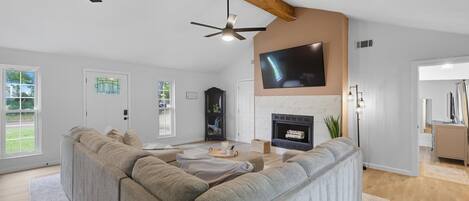 TV, fireplace, offices