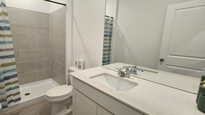 Handtücher, Seife, Toilettenpapier