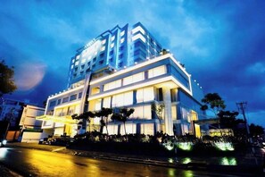 Ngoại thất