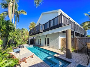 Piscine extérieure, piscine chauffée