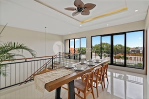 Biệt thự, 3 phòng ngủ, quang cảnh hồ bơi | Phòng ăn