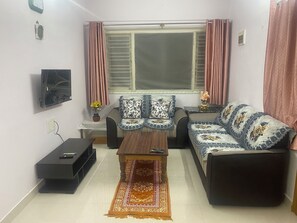 Living area - Tranquil 2-bedroom house in Bengaluru - Fully furnished (Bengaluru)