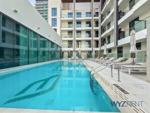 2 piscinas al aire libre