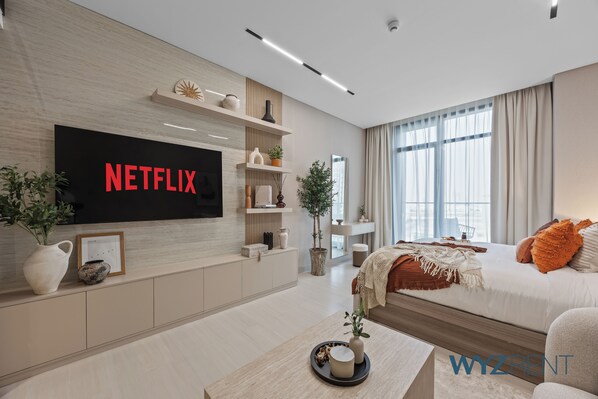 55-inch Smart TV with digital channels, Netflix, streaming services