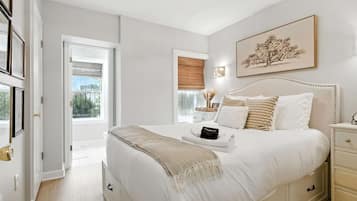 2 Schlafzimmer, Schreibtisch, Bügeleisen/Bügelbrett, WLAN