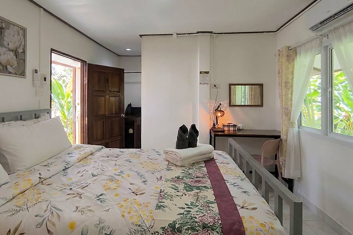 Superior Room | Desk, free WiFi, bed sheets