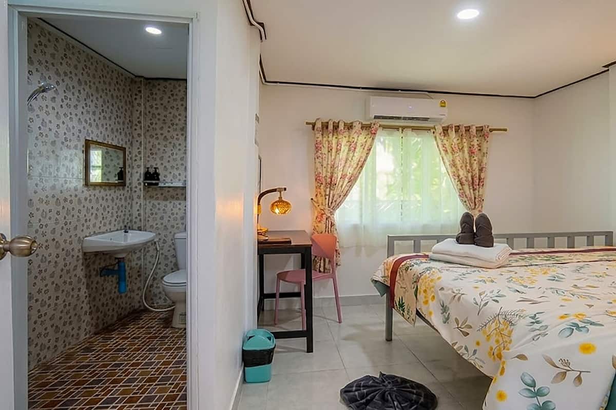 Habitación superior | Escritorio, wifi gratis y ropa de cama