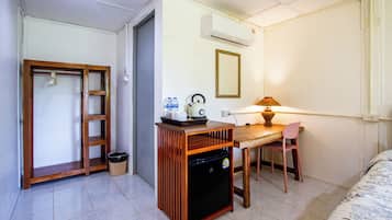 Deluxe Room | Bathroom