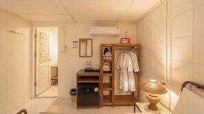 Habitación Deluxe | Escritorio, wifi gratis y ropa de cama