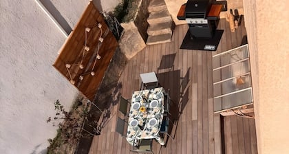 Villa 'Tout Confort' con vistas al mar, terraza privada y Wi-Fi