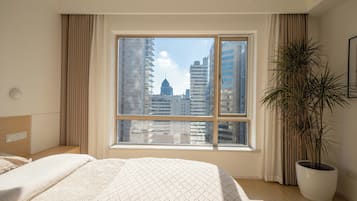 Senior-Apartment, 2 Schlafzimmer, Balkon | Kostenloses WLAN, Bettwäsche
