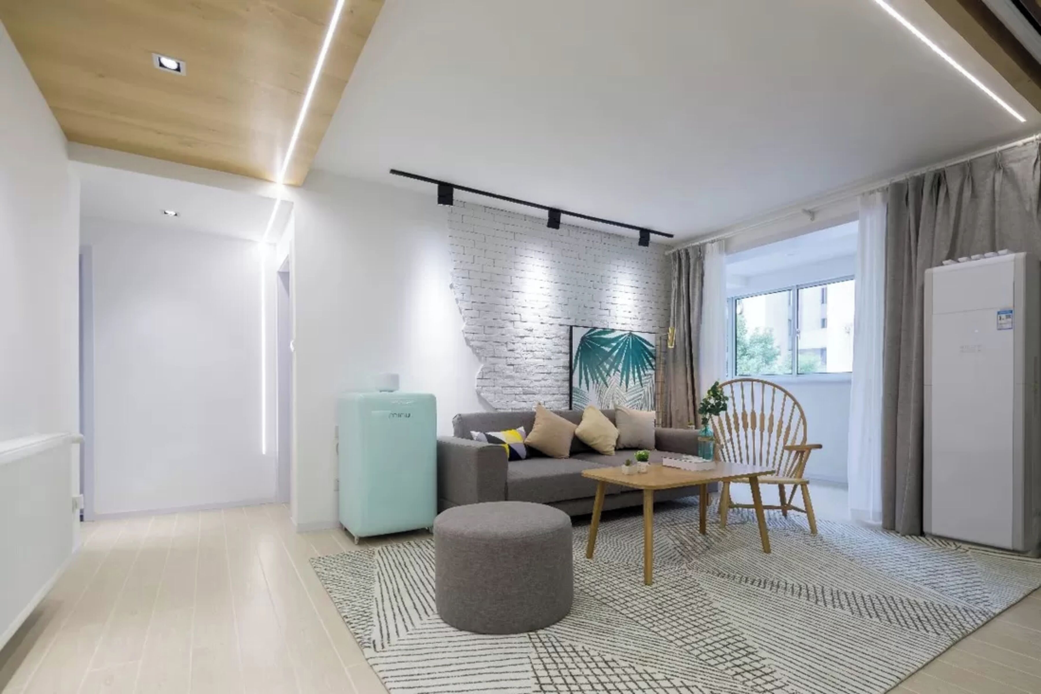 Senior Apartment, 4 Bedrooms, Kitchen | Living room