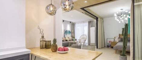典雅公寓, 4 間臥室, 廚房 | 客廳