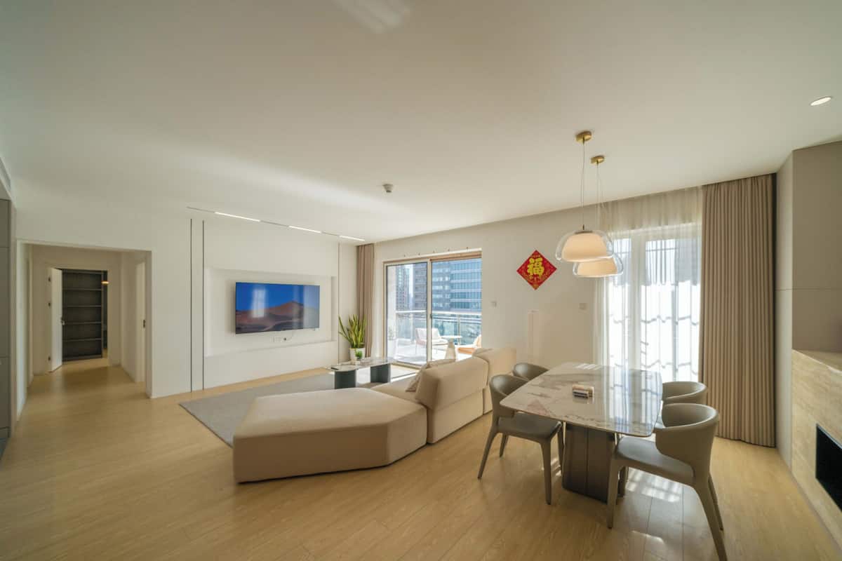 Senior Apartment, 2 Bedrooms, Balcony | Free WiFi, bed sheets