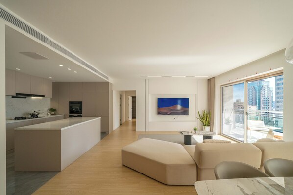 Senior Apartment, 2 Bedrooms, Balcony | Free WiFi, bed sheets