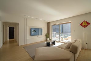 Senior Apartment, 2 Bedrooms, Balcony | Free WiFi, bed sheets