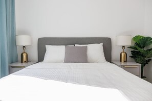 1 bedroom, desk, iron/ironing board, WiFi