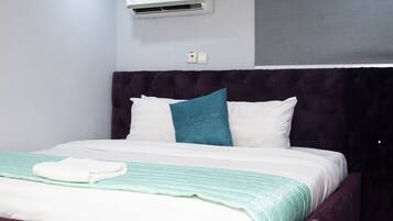 WiFi, bed sheets