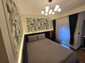 Deluxe Apartment, Balcony, River View