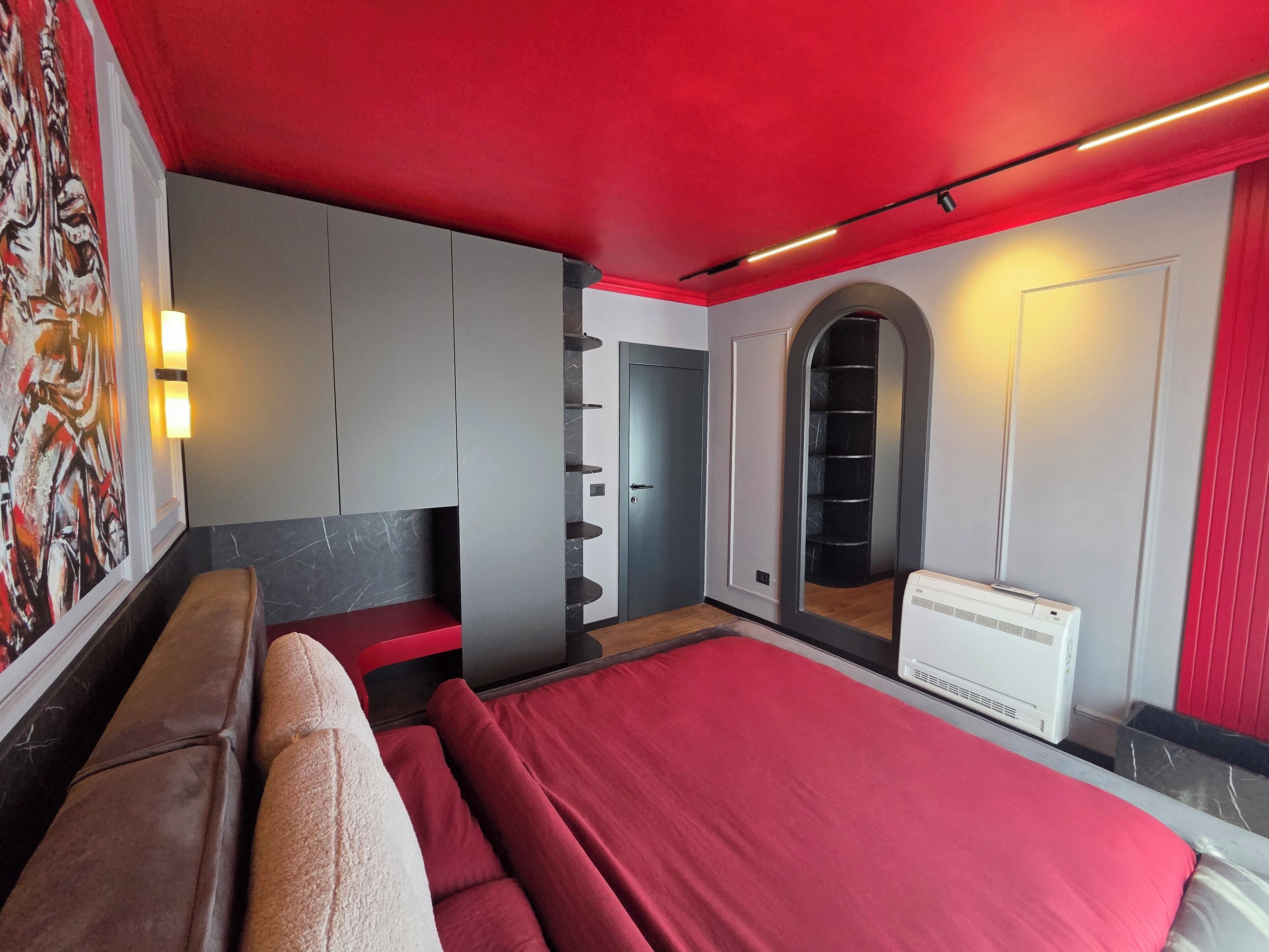 Business appartement, balkon | Een bureau, geluiddichte muren, een strijkplank/strijkijzer, gratis wifi