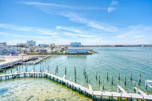 Condo, 2 chambres | Marina