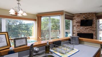 Condo, 1 Bedroom | Interior