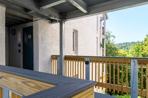 Condo, 1 Bedroom | Property grounds