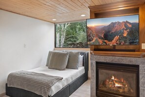 Studio, 1 Bedroom | 1 bedroom, iron/ironing board, free WiFi - Telluride Lodge 324 1 Bedroom Studio (Telluride)