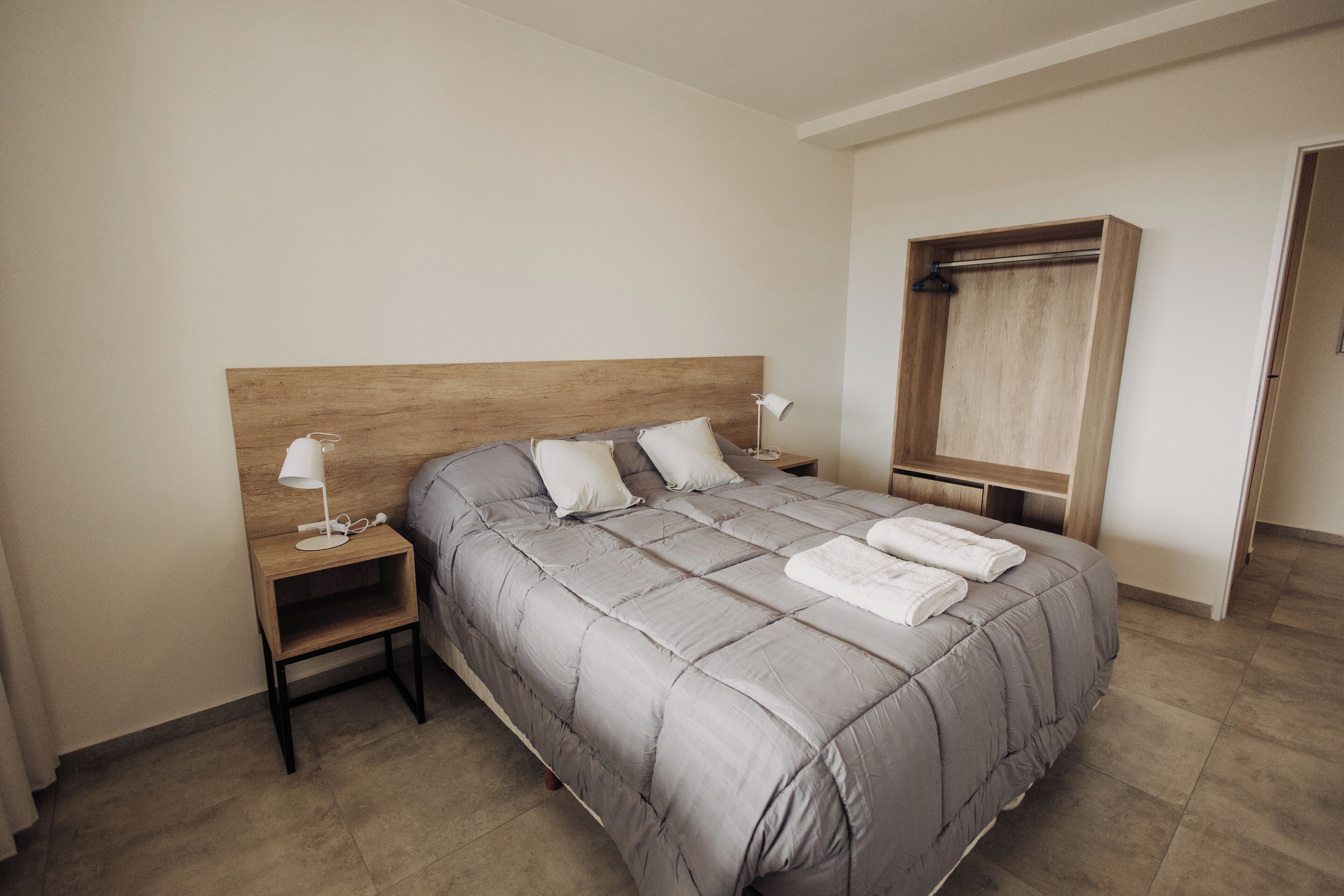 Cortinas blackout, insonorización y wifi gratis 