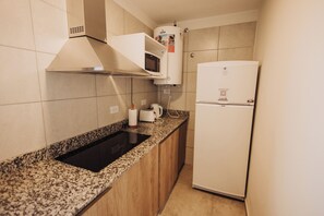 Appartement Deluxe, 1 chambre, balcon, vue ville | Cuisine privée