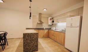 Deluxe Apartment, 1 Bedroom, Balcony, City View | Private kitchen