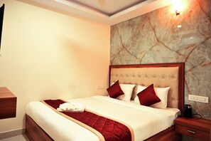 Comfort Double Room | Free WiFi - KK COMFORTS  (Bengaluru)