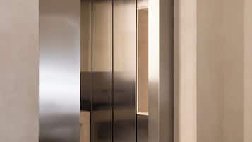 Superior Double Room, City View | Down comforters, minibar, in-room safe, individually furnished