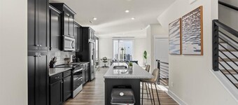 Luxe King 4BR Townhouse in Uptown CLT