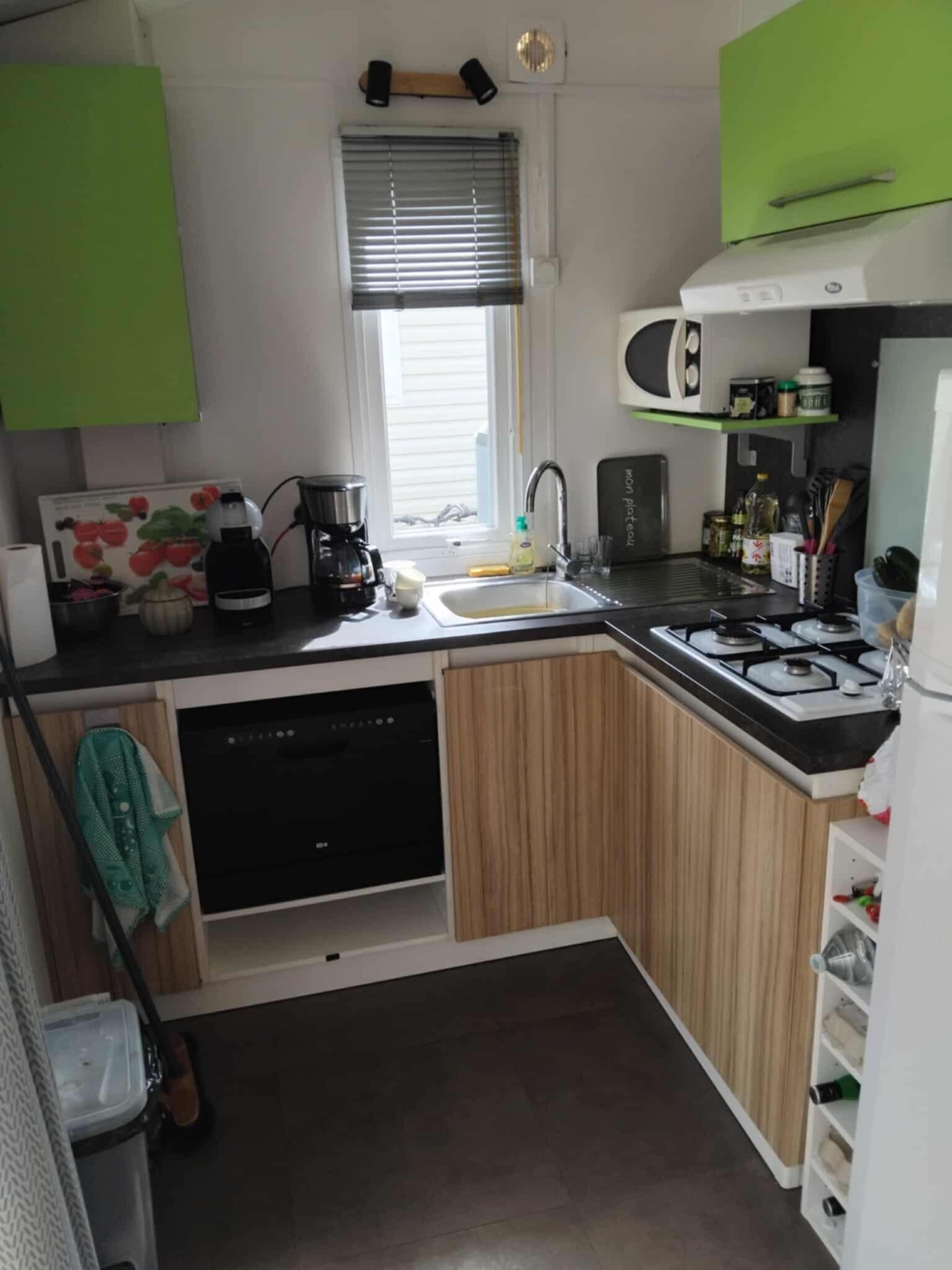 Mikrowelle, Ofen, Herdplatte, Geschirrspüler