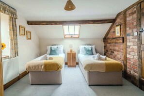 3 bedrooms, WiFi, bed sheets