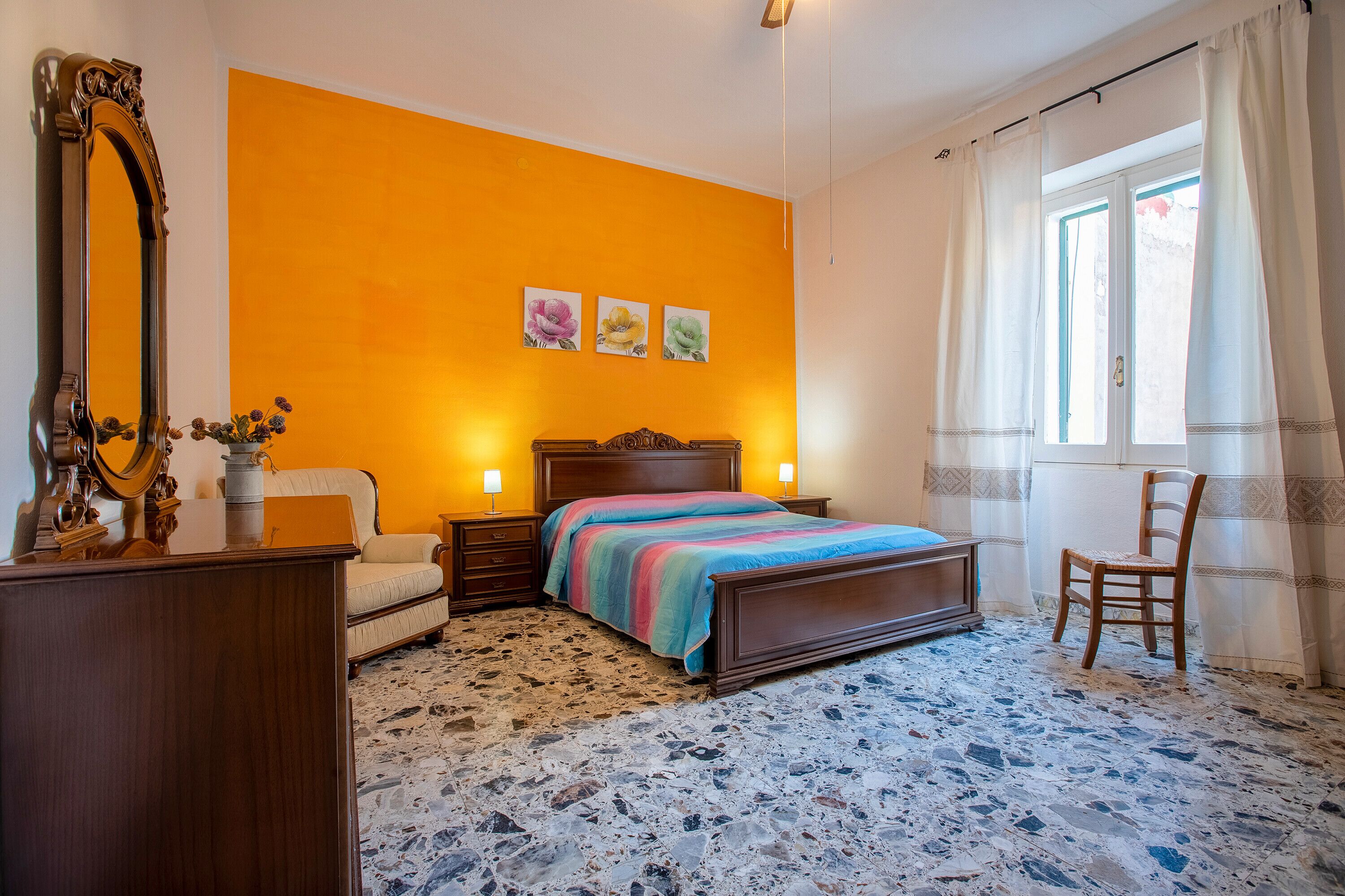 2 slaapkamers, een strijkplank/strijkijzer, wifi, beddengoed