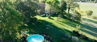 Pech Chabrol: Family Cottage with Pool and Vineyard View