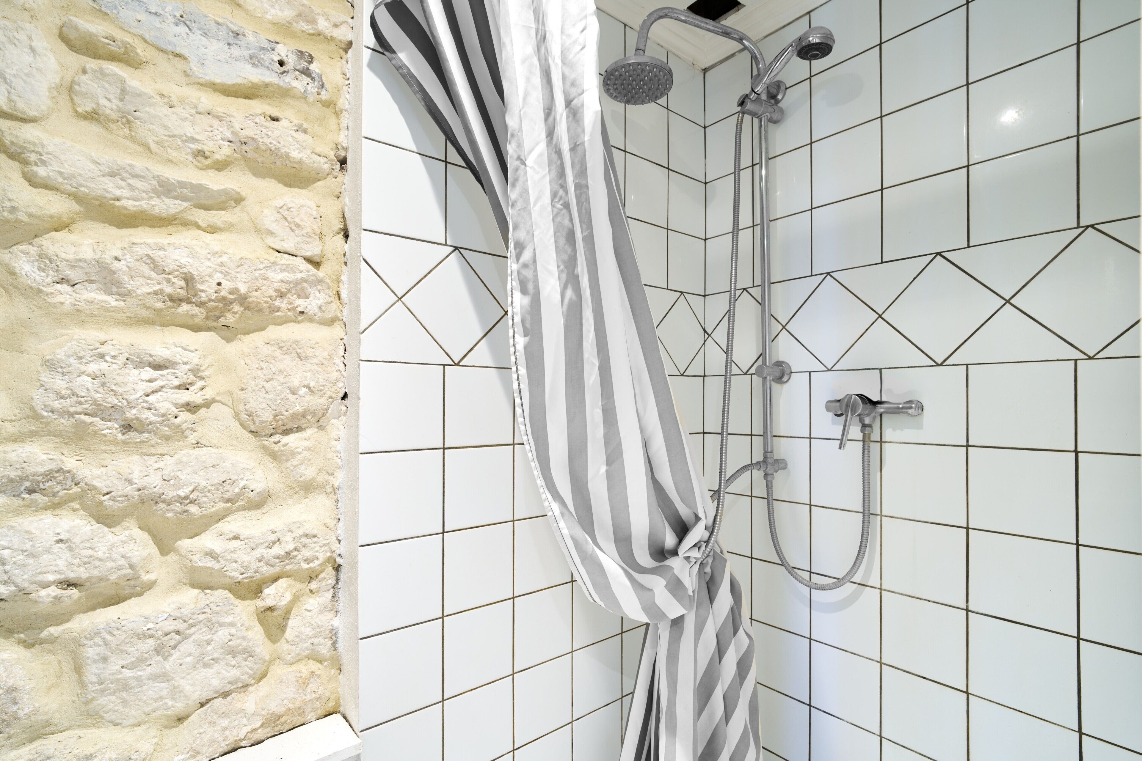 Shower, towels