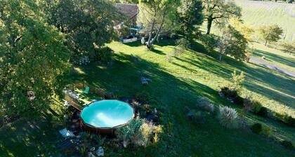 Pech Chabrol: Familienfreundliches Ferienhaus mit Pool und Blick auf die Weinberge