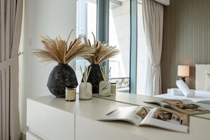 3 bedrooms, in-room safe, iron/ironing board, free WiFi