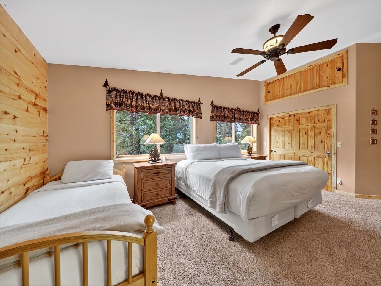 5 habitaciones, escritorio, wifi y ropa de cama 