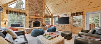 Lava Lodge - Near UTV Trails sleeps 10