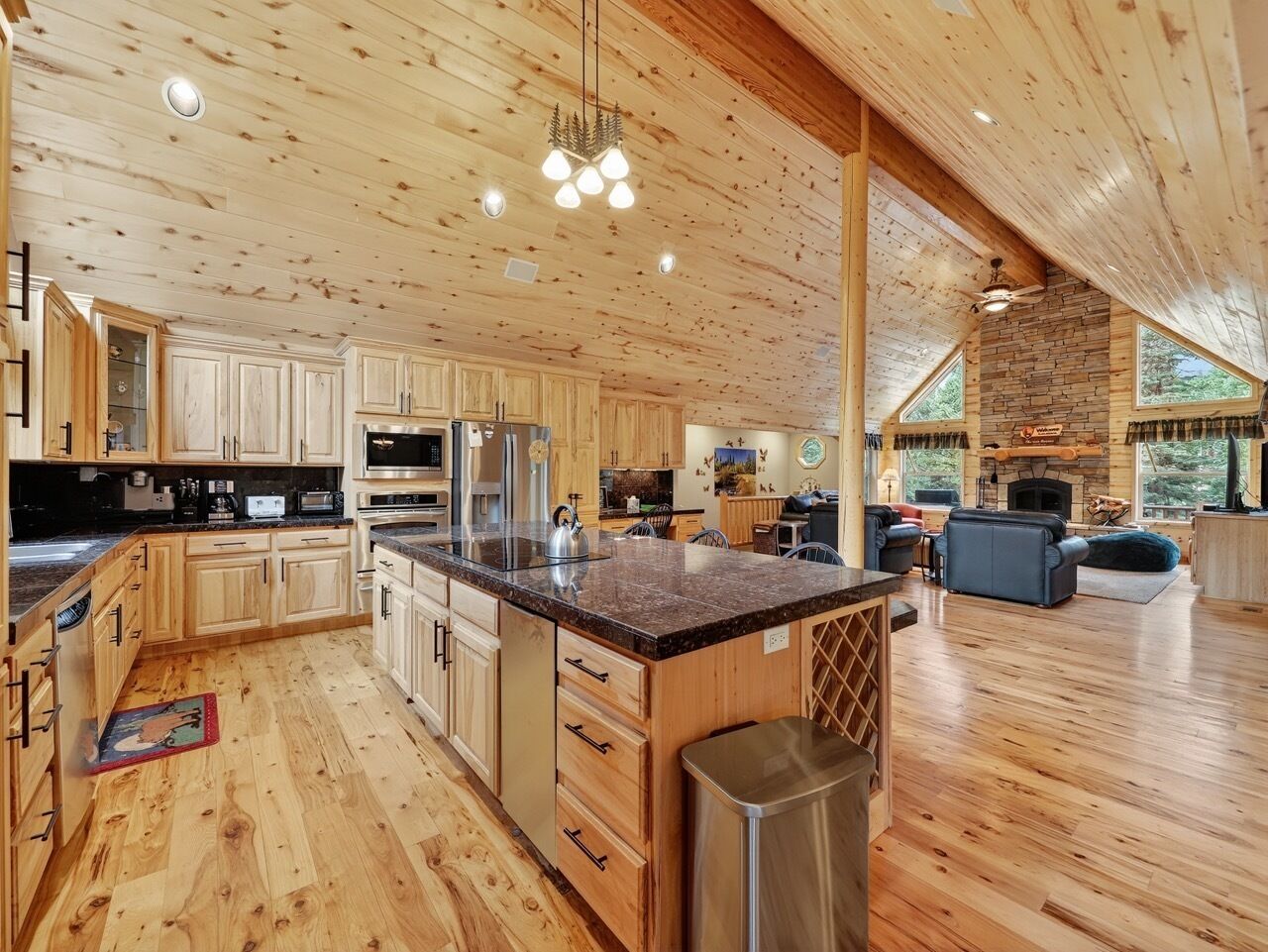 冰箱、微波炉、烤箱、炉灶