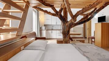 WiFi, bed sheets