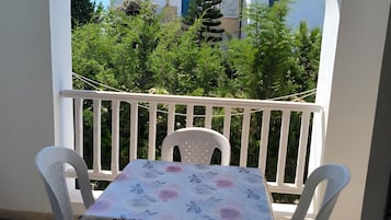 Apartment, 2 Bedrooms, Smoking, Balcony | Balcony