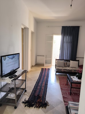 Appartement, 2 chambres, fumeurs, balcon | Salle de séjour