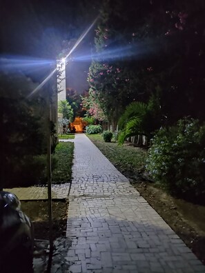 Apartamento, 2 habitaciones, fumadores, balcón | Jardín